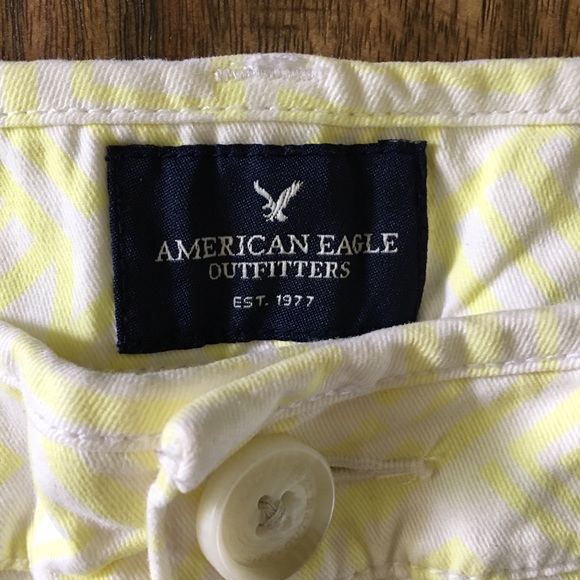 American Eagle Outfitters Midi Stretch Shorts sz 4 - Picture 3 of 5
